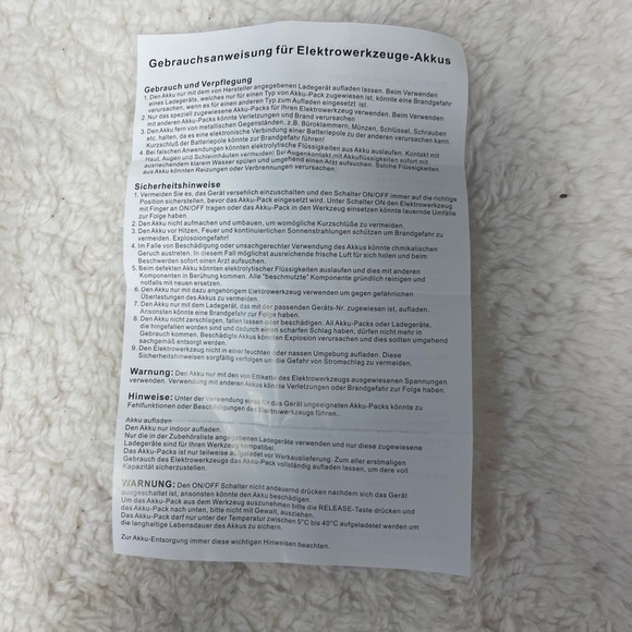 Dyson DC31 Battery Replacement - Picture 3 of 4